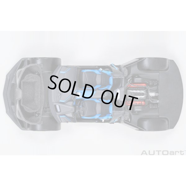 画像17: AUTOart 1/18 Chevrolet Corvette C8 Stingray Z51 (Ceramic Matrix Gray Metallic) (17)