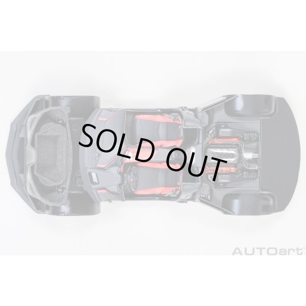 画像17: AUTOart 1/18 Chevrolet Corvette C8 Stingray Z51 (Torch Red) (17)