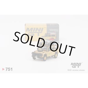 画像: MINI GT 1/64 Land Rover Defender 110 Camel Trophy Amazon 1989 Team Japan (RHD)