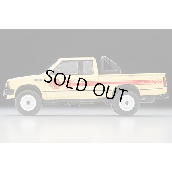画像4: TOMYTEC 1/64 Limited Vintage NEO Nissan Truck 4X4 King Cab (Yellow) USA version (4)