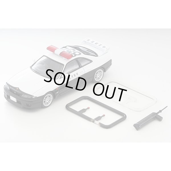 画像9: TOMYTEC 1/64 Limited Vintage NEO Nissan Skyline GT-R Patrol Car (埼玉県警) (9)