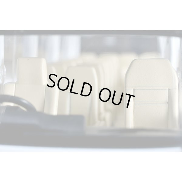 画像8: TOMYTEC 1/64 Limited Vintage NEO Hino Liesse II LX (White/Purple) (8)