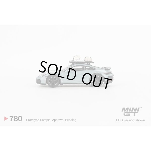 画像4: MINI GT 1/64 Porsche 911 Dakar Shade Green Metallic (LHD) (4)