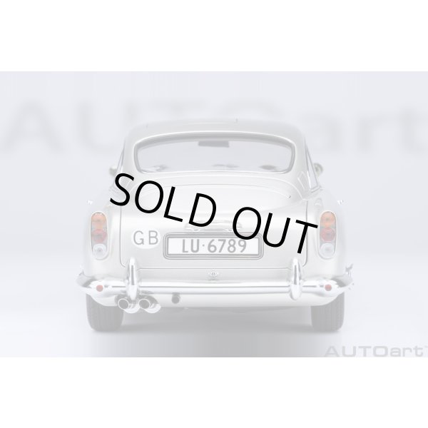 画像6: AUTOart 1/18 Aston Martin DB5 “Goldfinger” Bond Car (Silver) (6)
