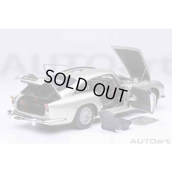 画像13: AUTOart 1/18 Aston Martin DB5 “Goldfinger” Bond Car (Silver) (13)