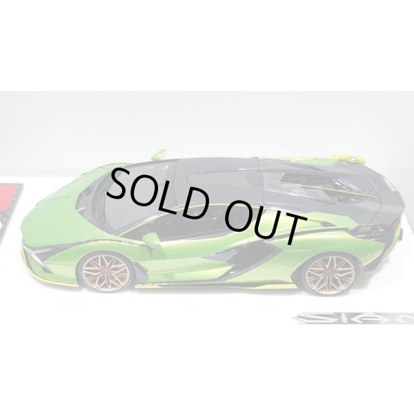 画像4: EIDOLON 1/43 Lamborghini Sian FKP 37 2019 with Stripe Giallo Verde Pearl Limited 35 pcs. (4)