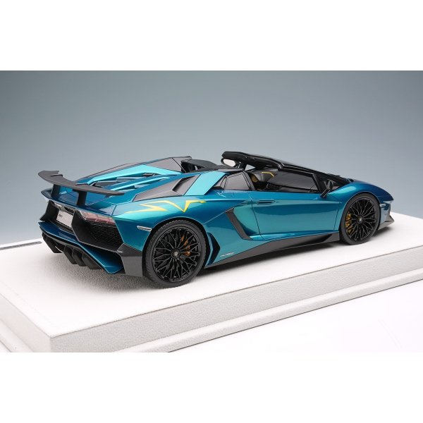 画像4: EIDOLON 1/18 Lamborghini Aventador LP750-4 SV Roadster 2015 Artemis Green (Yellow Large SV Logo) Limited 50 pcs. (4)