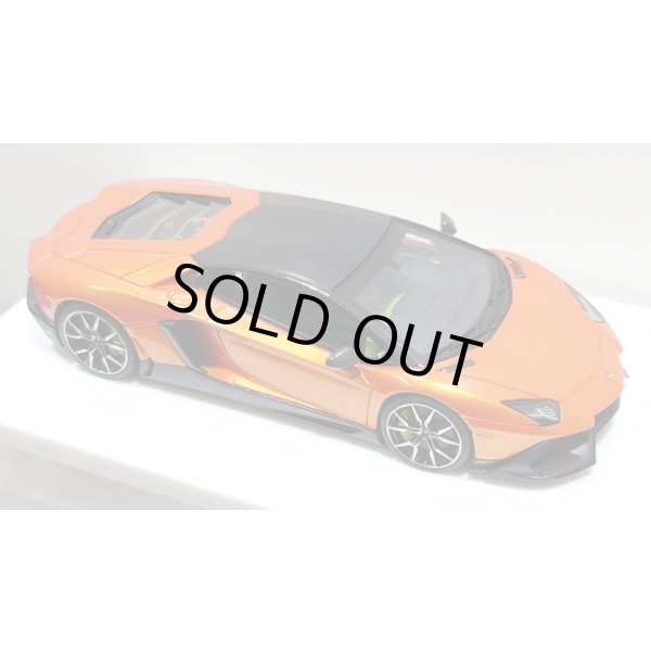 画像11: EIDOLON 1/43 Lamborghini Aventador LP720-4 50th Anniversario 2013 Arancio Pearl with Roof panel Carbon Limited 32 pcs. (11)