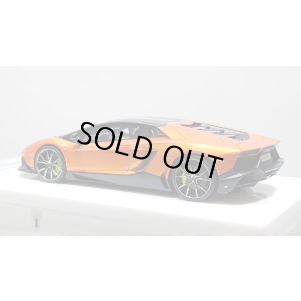 画像3: EIDOLON 1/43 Lamborghini Aventador LP720-4 50th Anniversario 2013 Arancio Pearl with Roof panel Carbon Limited 32 pcs. (3)