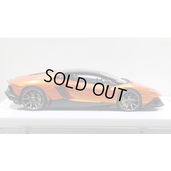 画像6: EIDOLON 1/43 Lamborghini Aventador LP720-4 50th Anniversario 2013 Arancio Pearl with Roof panel Carbon Limited 32 pcs. (6)