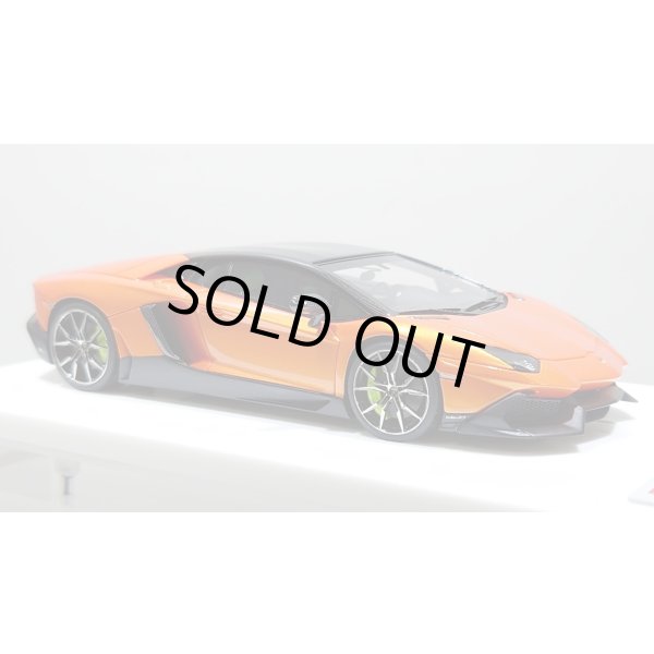 画像5: EIDOLON 1/43 Lamborghini Aventador LP720-4 50th Anniversario 2013 Arancio Pearl with Roof panel Carbon Limited 32 pcs. (5)
