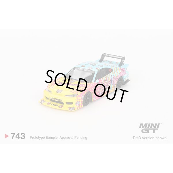 画像2: MINI GT 1/64 Nissan LB-Super Silhouette シルビア S15 KUMA (RHD) (2)