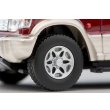 画像7: TOMYTEC 1/64 Limited Vintage NEO Mitsubishi Pajero Mid Roof Wide VR (Red/Beige) '96 (7)