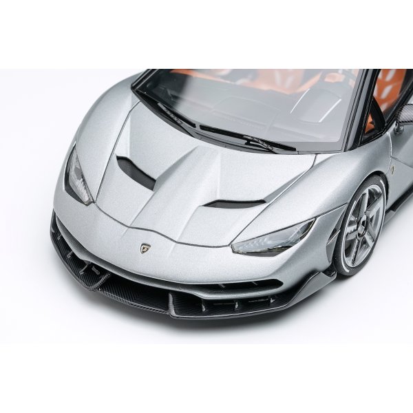 画像4: EIDOLON COLLECTION 1/43 Lamborghini Centenario Roadster LP770-4 2016 Rear Wing up The Quail Motorsports Gathering 2016 (Argento Centenario) Limited 100 pcs. (4)