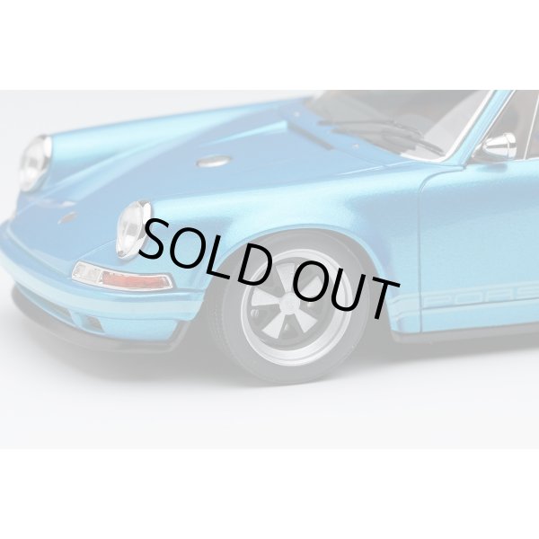 画像6: VISION 1/43 Singer 911 (964) Coupe Light Blue Metallic Limited 100 pcs. (6)