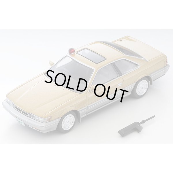 画像10: TOMYTEC 1/64 Limited Vintage NEO Nissan Leopard Altima “帰ってきた あぶない刑事” ver. (10)