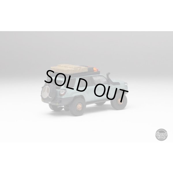 画像8: Gaincorp Products 1/64 Toyota 4Runner TRD Pro Overland Lunaroc [DiecastTalk特注] (8)