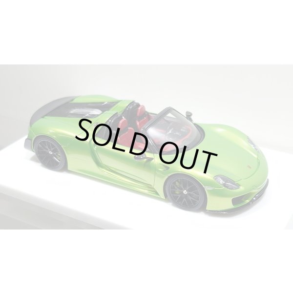 画像11: EIDOLON 1/43 Porsche 918 Spyder weissach package 2011 Giallo Verde Pearl Limited 35 pcs. (11)