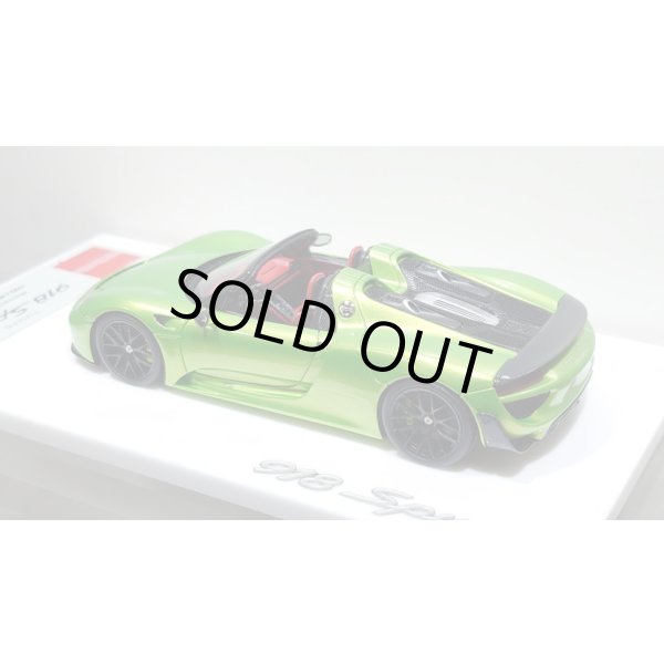 画像12: EIDOLON 1/43 Porsche 918 Spyder weissach package 2011 Giallo Verde Pearl Limited 35 pcs. (12)