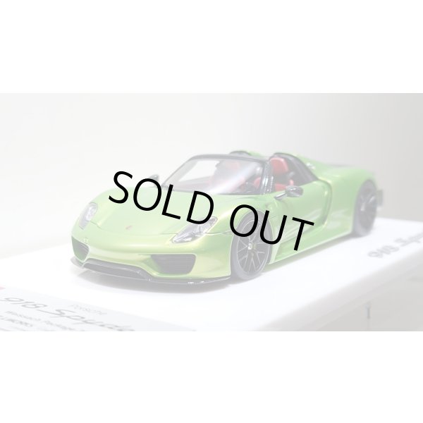 画像9: EIDOLON 1/43 Porsche 918 Spyder weissach package 2011 Giallo Verde Pearl Limited 35 pcs. (9)