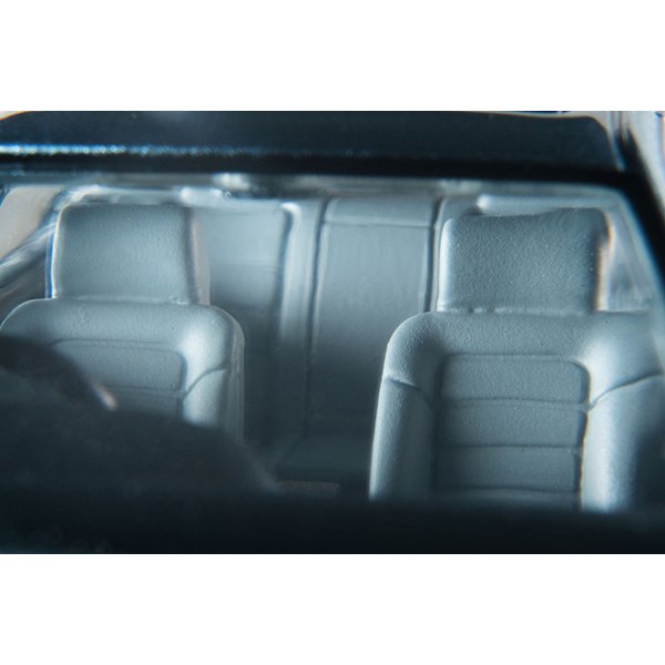 画像8: TOMYTEC 1/64 Limited Vintage NEO Nissan Cefiro Sports Cruising (Bluish Silver) 1988 (8)