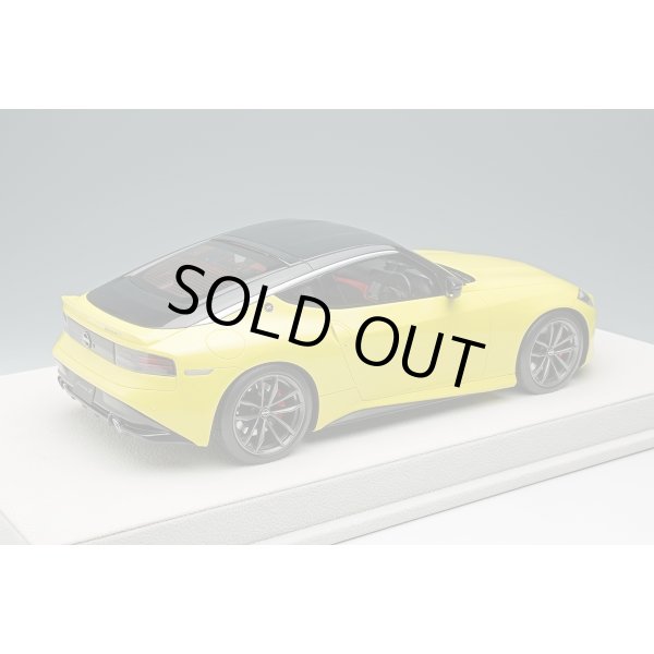 画像4: EIDOLON 1/18 Nissan Fairlady Z “Version ST” 2023 Ikazuchi Yellow / Super Black (4)