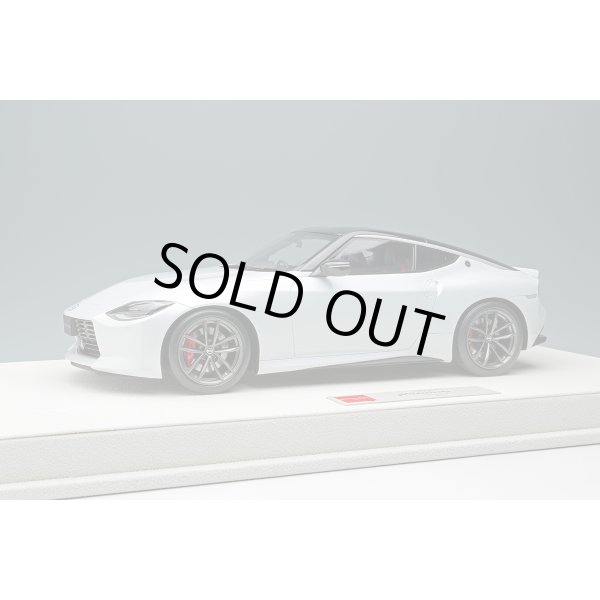 画像1: EIDOLON 1/18 Nissan Fairlady Z “Version ST” 2023 Prism White / Super Black (1)