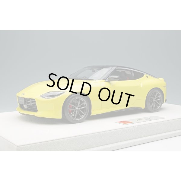 画像2: EIDOLON 1/18 Nissan Fairlady Z “Version ST” 2023 Ikazuchi Yellow / Super Black (2)