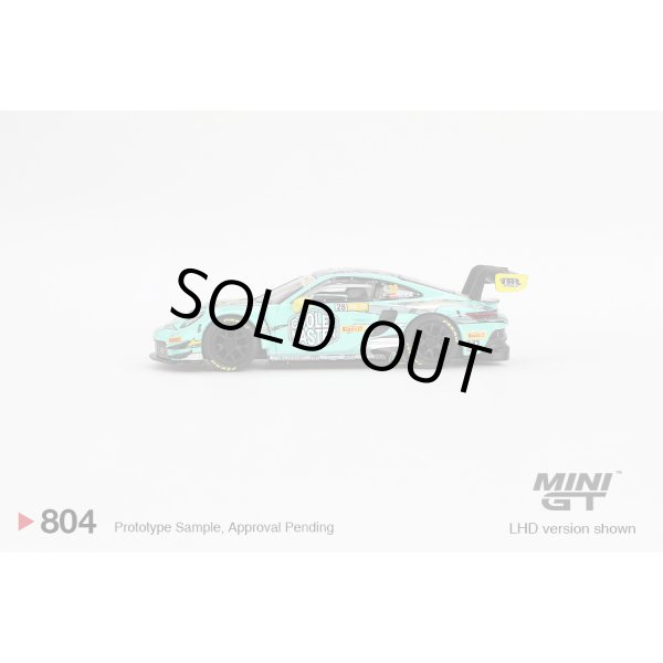 画像4: MINI GT 1/64 Porsche 911 GT3R HubAuto 2023 FIA GT World Cup 70th Anniversary Macau Grand Prix #28 T. Plynink (4)