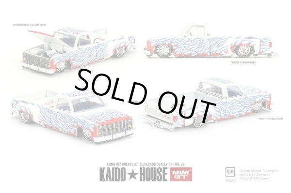 画像1: MINI GT 1/64 Chevrolet Silverado Dury Fire V2 (LHD) (1)
