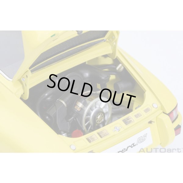 画像14: AUTOart 1/18 Porsche 911 Carrera 2.7 RS (Light Yellow with Green stripes) (14)