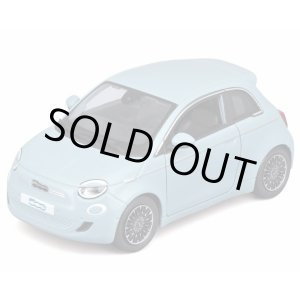 画像: Burago 1/24 Fiat 500e (2003) Light Blue