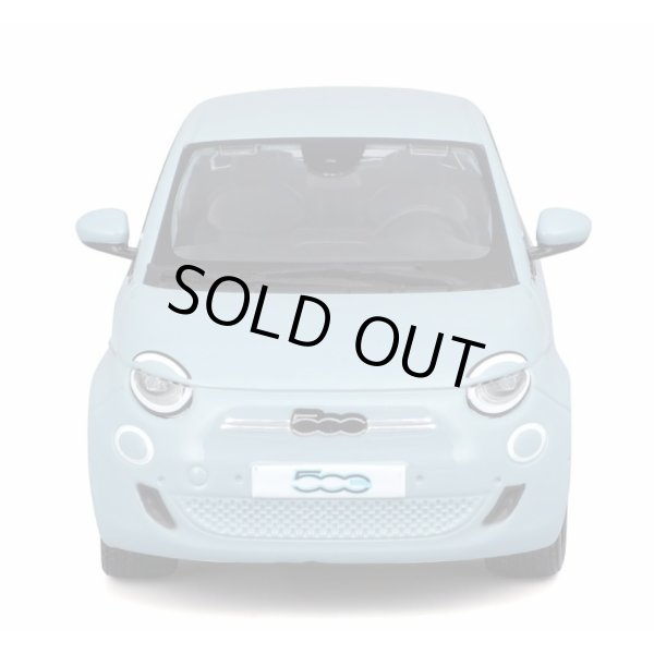 画像4: Burago 1/24 Fiat 500e (2003) Light Blue (4)