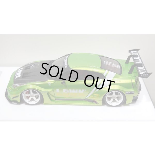 画像4: EIDOLON 1/43 LB Silhouette WORKS GT 35GT-RR (GT Wing Version) Giallo Verde Pearl Limited 32 pcs. (4)