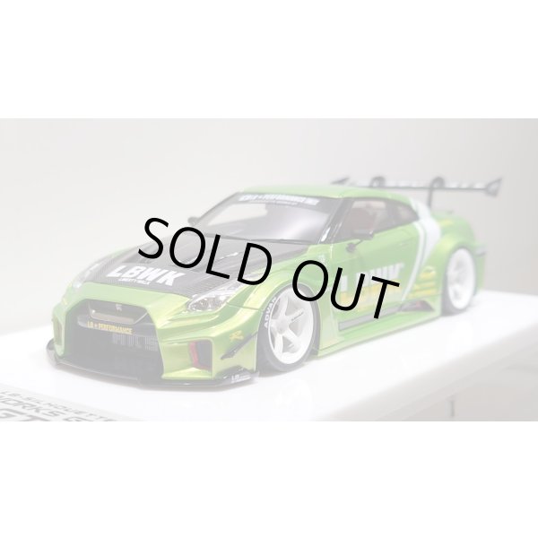 画像9: EIDOLON 1/43 LB Silhouette WORKS GT 35GT-RR (GT Wing Version) Giallo Verde Pearl Limited 32 pcs. (9)
