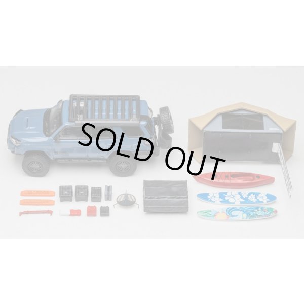 画像14: Gaincorp Products 1/64 Toyota 4Runner TRD PRO Overland Cavalry Blue Front Runner x DiecastTalk特注品 (14)