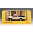 画像14: Gaincorp Products 1/64 Toyota Hilux SR5 Xtracab 1985 Beige with Accessories x DiecastTalk特注品 (14)