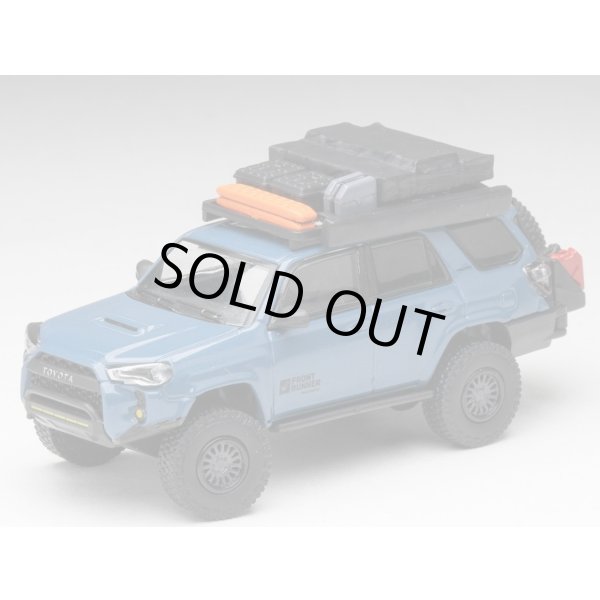 画像1: Gaincorp Products 1/64 Toyota 4Runner TRD PRO Overland Cavalry Blue Front Runner x DiecastTalk特注品 (1)