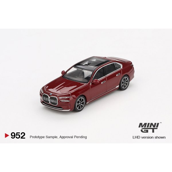 画像2: MINI GT 1/64 BMW i7 xDrive60 Aventurine (RHD) (2)