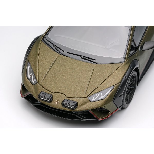 画像6: EIDOLON 1/43 Lamborghini Huracan Sterrato 2024 Verde Gear Limited 120 pcs. (6)