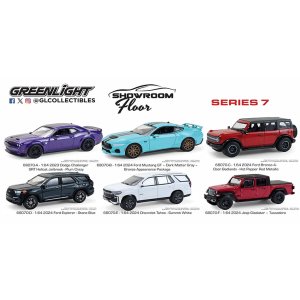 GREEN Light 1/64 Showroom Floor Series 2 - AXELLWORKS HOBBYTOWN