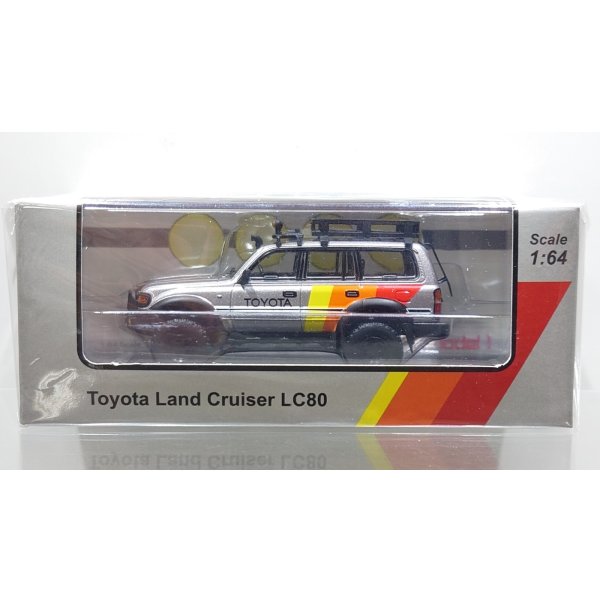 画像1: MODEL1 1/64 Toyota Land Cruiser LC80 2025 TMCS マレーシア 記念モデル (1)