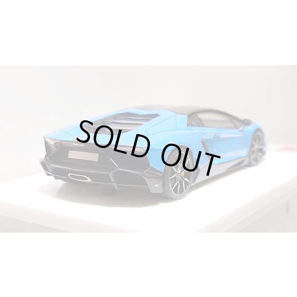 画像10: EIDOLON 1/43 Lamborghini Aventador LP720-4 50th Anniversario 2013 Azzurro Pearl with Roof panel Carbon Limited 32 pcs. (10)