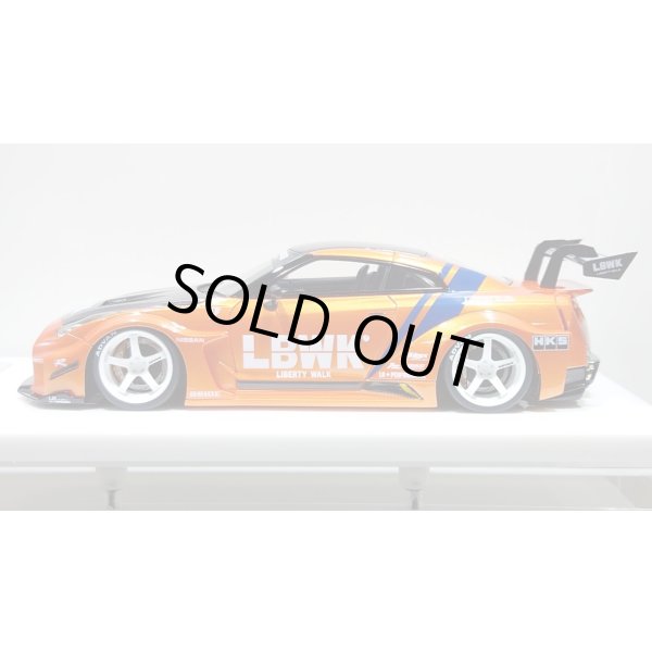 画像2: EIDOLON 1/43 LB Silhouette WORKS GT 35GT-RR (GT Wing Version) Arancio Pearl Limited 32 pcs. (2)