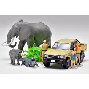 画像: TOMYTEC 1/64 "Kaiyodo (海洋堂)" x "Tomica Limited Vintage" Diorama Collection 64 #CarSnap29a Safari 2 (with Toyota Hilux 4WD Pickup Double Cab)