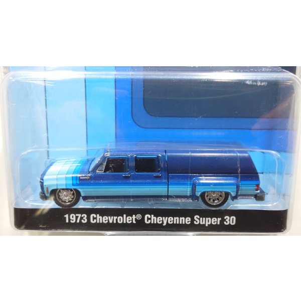 画像2: M2 Machines 1/64 2013 Chevrolet Cheyenne Super 30 Dually Camper Shell Blue (2)