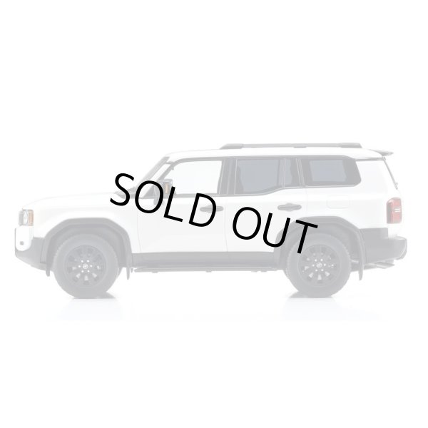 画像3: Kyosho Original 1/43 Toyota Land Cruiser 250 First Edition (Platinum White Pearl Mica) (3)