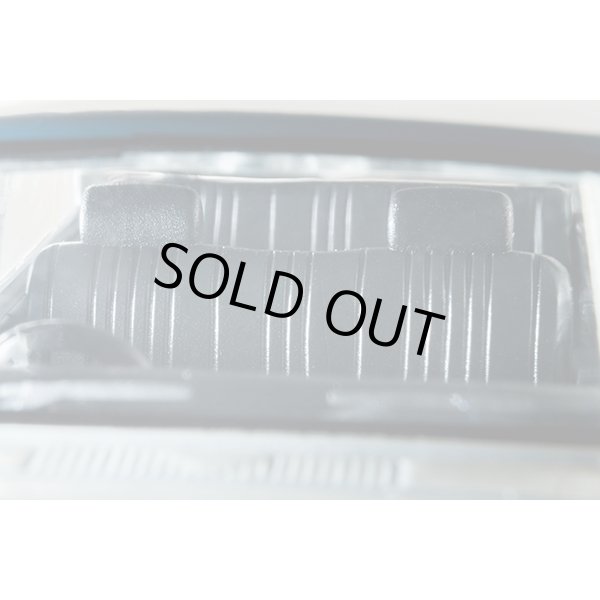 画像8: TOMYTEC 1/64 Limited Vintage Toyota Land Cruiser FJ56V (White/Blue) (8)