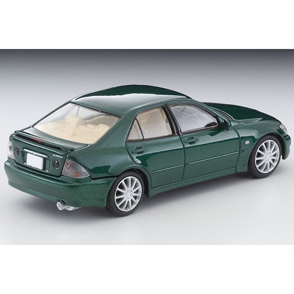 画像2: TOMYTEC 1/64 Limited Vintage NEO Toyota Altezza RS200 L Edition (Green) 2002 (2)