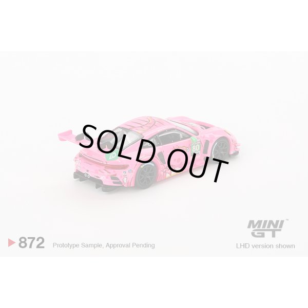 画像3: MINI GT 1/64 Porsche 911 GT3R AO Racing "Roxy" 2023 IMSA Virginia #80 P.J. Hyett/S. Priaulx (3)